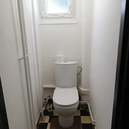 Calme, Privée équipée Nr 1-4 Séjour chez l'habitant